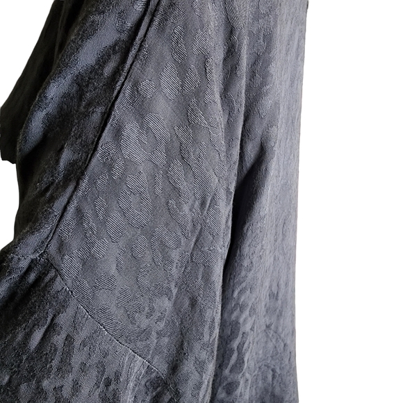 NWT Grey blouse- Style Rack - Picture 11 of 16